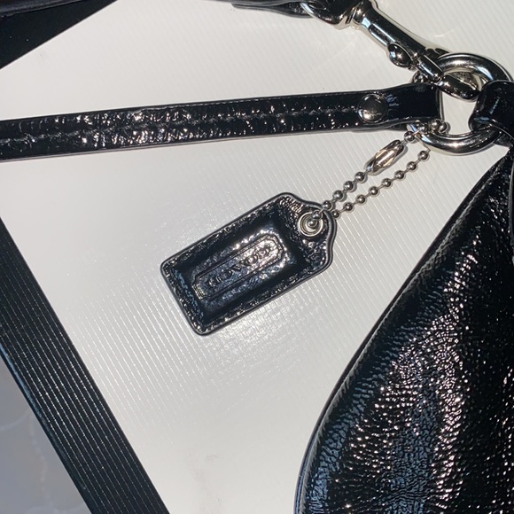 Coach Clutch / Wristlet - Picture 5 of 5